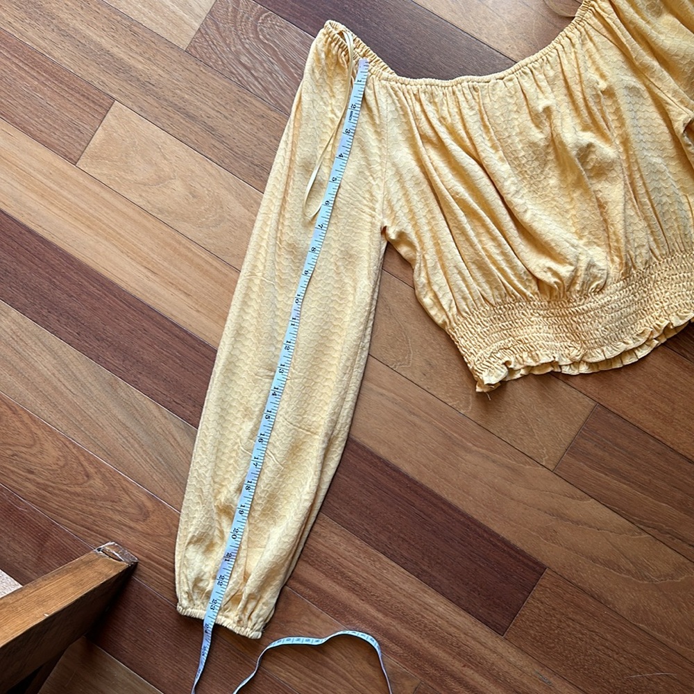Sadie and Sage Yellow Off the Shoulder Crop Top, size small - Picture 7 of 10